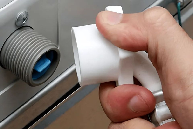 Van cấp nước máy giặt Sanyo bị hỏng