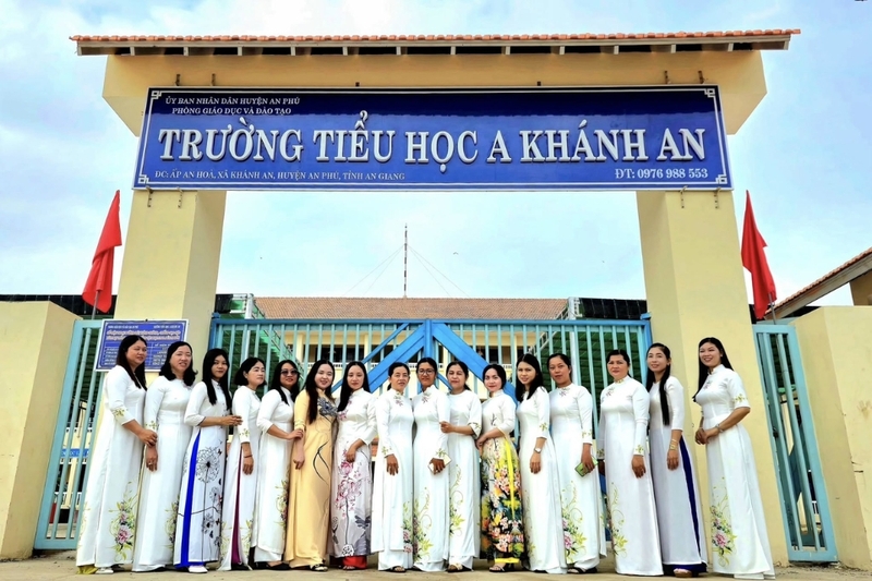 Xã Khánh Bình hiện có hệ thống giáo dục từ bậc mầm non đến trung học cơ sở