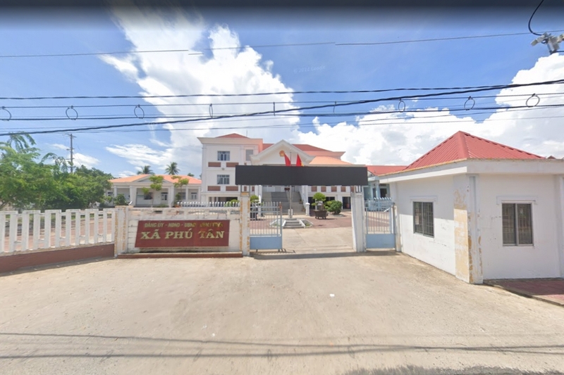 Trụ sở UBND xã Phú Tân