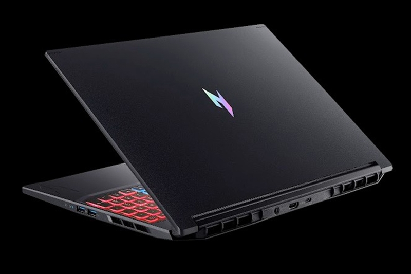 acer-gaming-nitro-v-ai-propanel-anv16s-61-r9zv-8.jpg