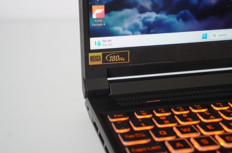 Đánh giá Acer Nitro ProPanel ANV16-72-71T9 - hình 3