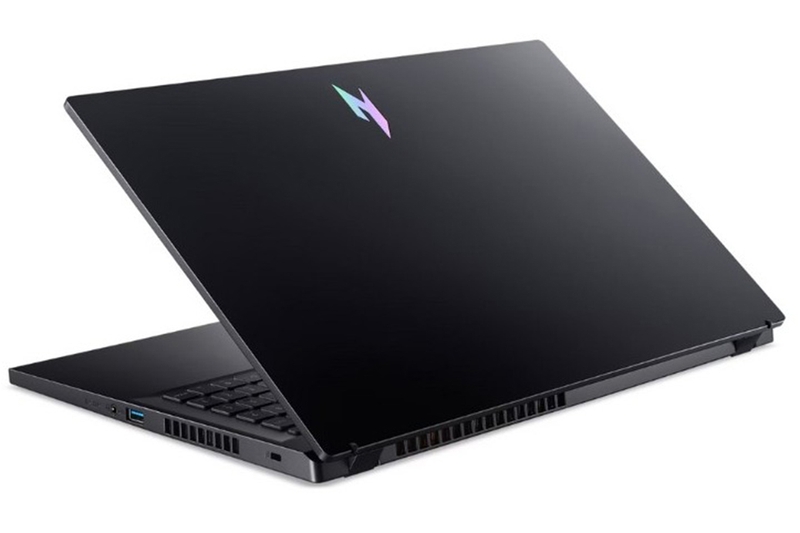 acer-nitro-v-15-gaming-anv15-41-r1jy-8.jpg