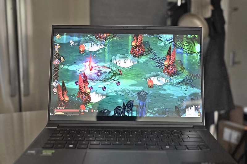 Acer Swift X 14 AI OLED Ultra 7 155H - 03