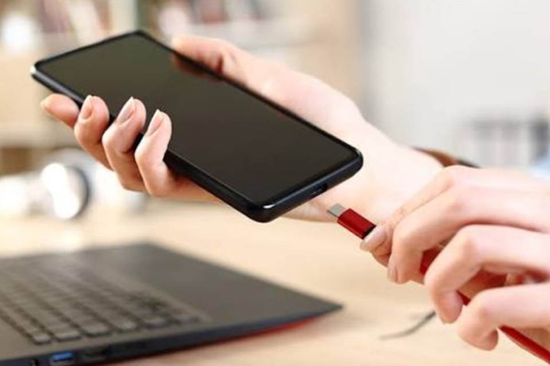 Adapter laptop có tương thích Android không 1