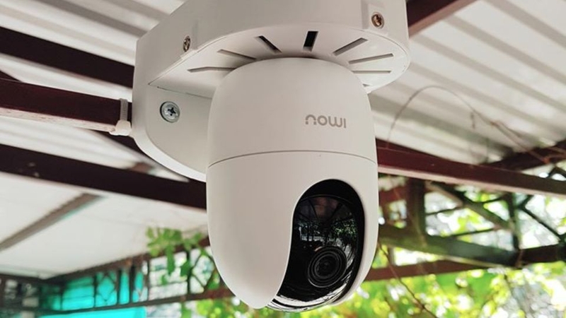 Cắm nguồn cho camera IMOU và đảm bảo thiết bị được bật.