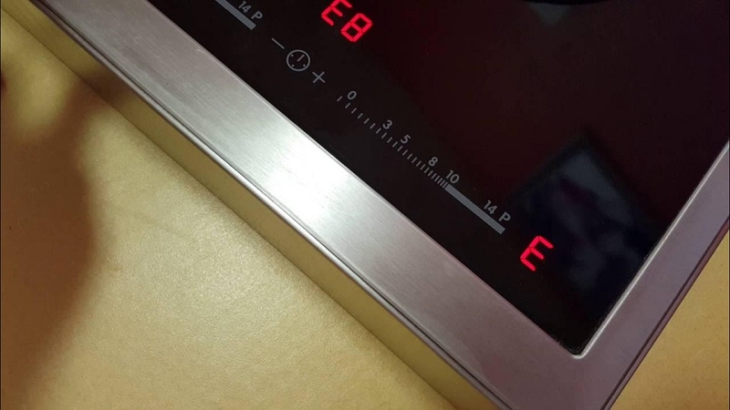 Lỗi E8 - M&atilde; lỗi bếp từ AEG do hở điện trở