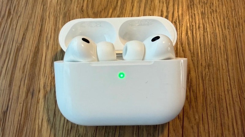 AirPods Pro 3 có hỗ trợ sạc nhanh không?