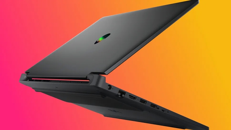 alienware-15-ra-mat-207204-3.jpg