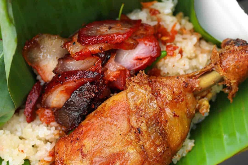Xôi gà chợ Bà Chiểu: No nhanh, giá hợp lý