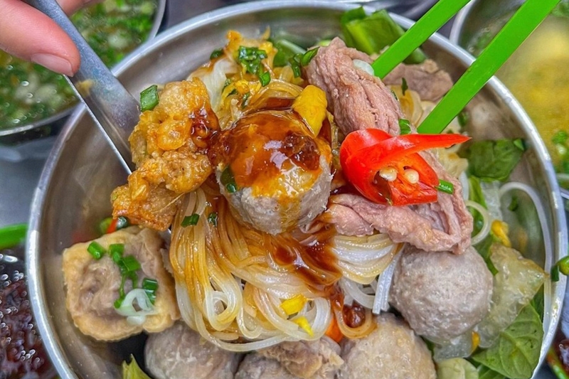 Hủ tiếu bò viên 57: Món nước quen thuộc