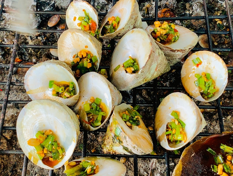 Ăn ốc có nên bỏ đuôi không - 06