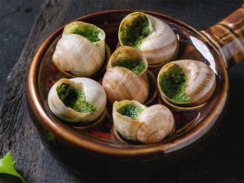 Ăn ốc có nên bỏ đuôi không - 07