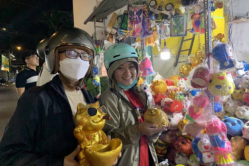 Bỏ heo đất ngày Thần Tài bao nhiêu tiền 8