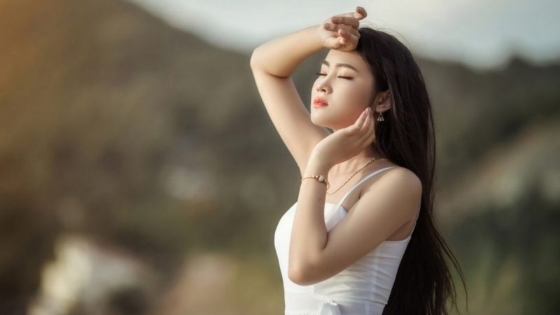 Tận dụng góc bán diện của khuôn mặt để chụp chân dung
