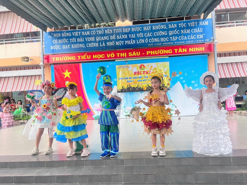 Sáng tạo nghệ thuật từ vật liệu tái chế 1
