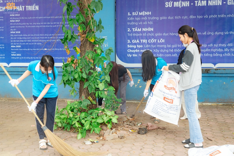 hung tay làm sạch môi trường học đường 4