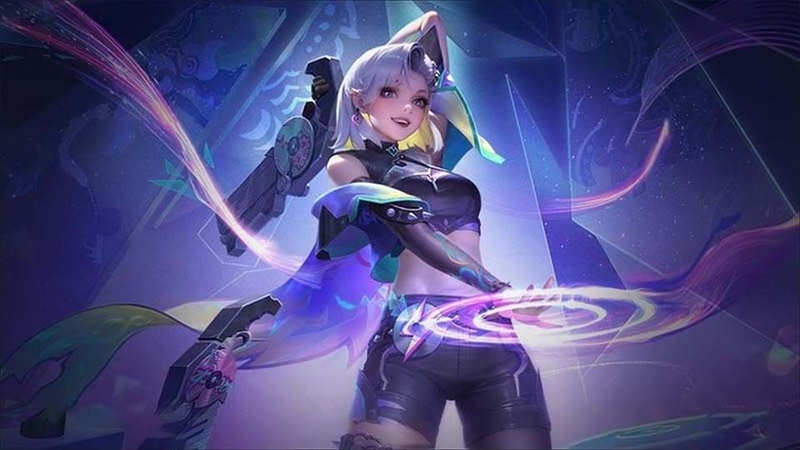 Cô nàng Violet sở hữu nhiều trang phục khác nhau