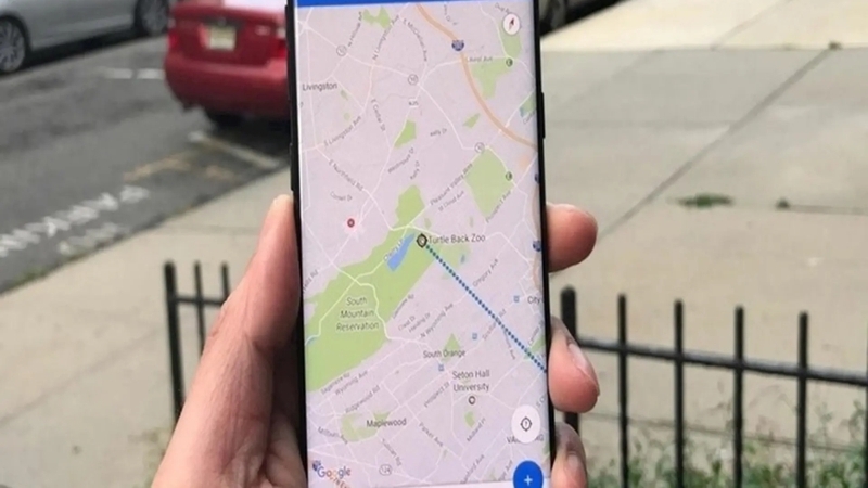 Google Maps định vị vị trí theo thời gian thực khi tài xế đang di chuyển
