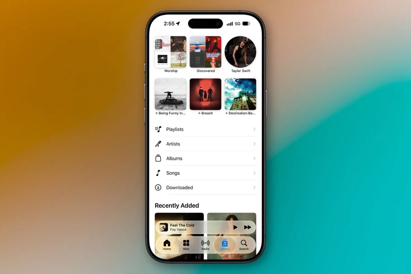 Giao diện Thư viện Apple Music trên iPhone hiển thị các mục quản lý nhạc, với tab đang chọn được đánh dấu bằng màu xanh dương.
