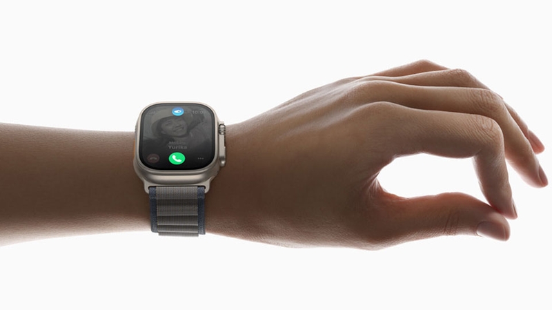 Tính năng Chạm Hai Lần giúp ra lệnh cho đồng hồ nhanh chóng