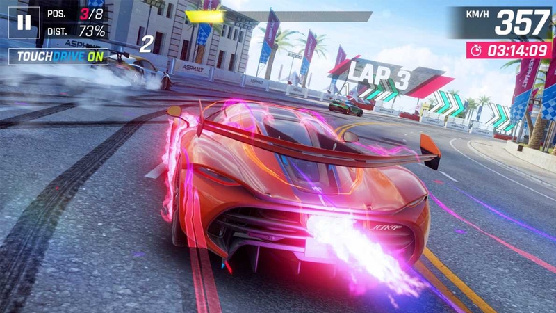 Asphalt Nitro 2 là tựa game rất đáng chơi