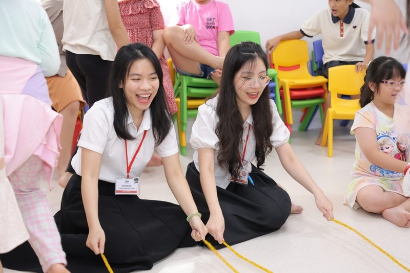 Assistant Teacher là gì 6