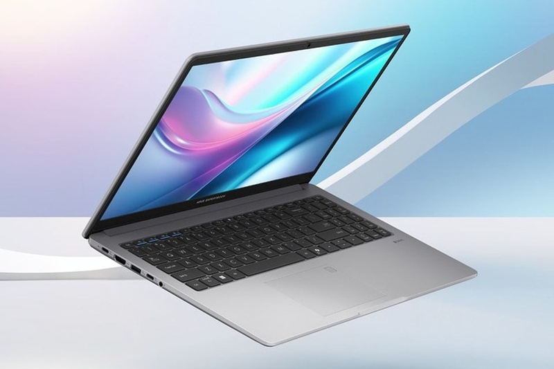 asus-expertbook-p1503cva-c5h16-63ws-1.jpg