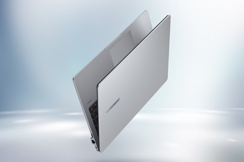 asus-expertbook-p1503cva-c5h16-63ws-2.jpg