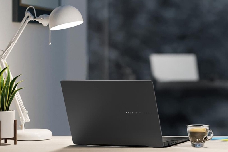 Asus Vivobook S14 OLED S5406MA-PP124W 2