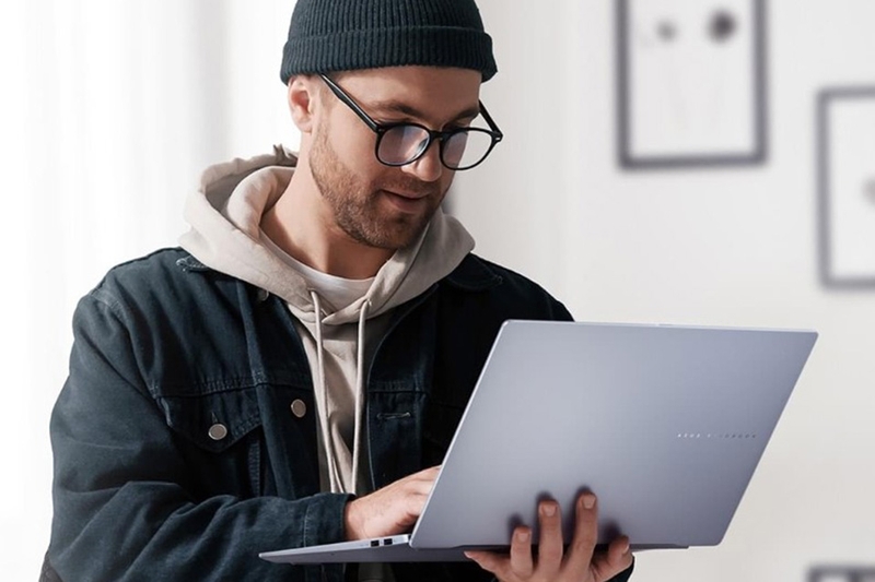 Asus Vivobook S 16 OLED S5606CA-RI114WS