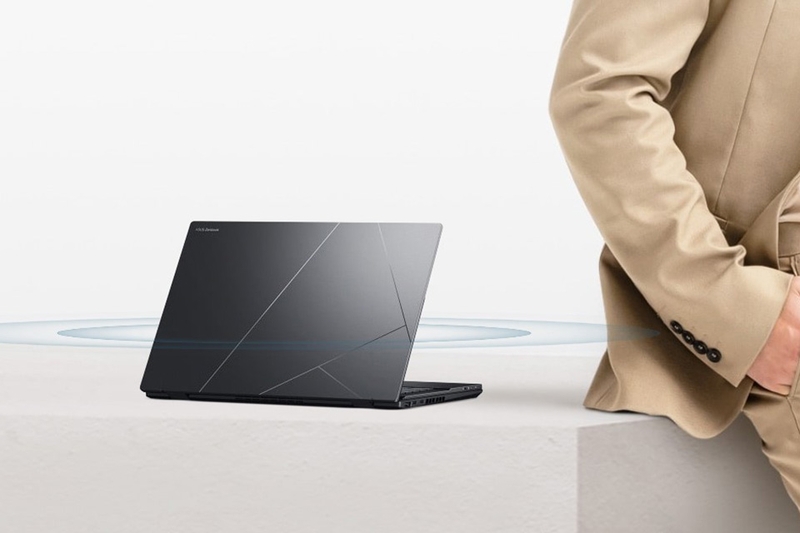 Asus Zenbook Duo UX8406CA-PZ109WS âm thanh sống động