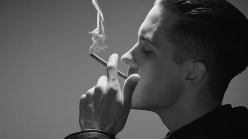 Avatar đen buồn 12