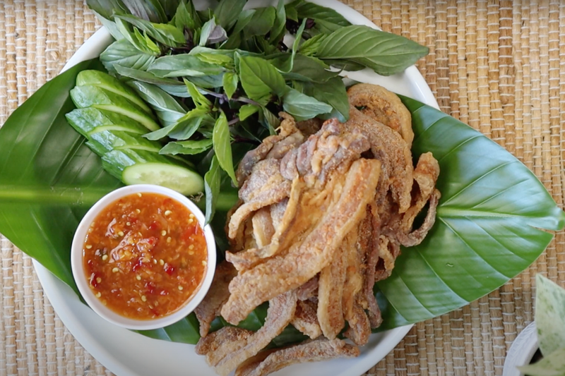 Ba chỉ chiên mắm (7)