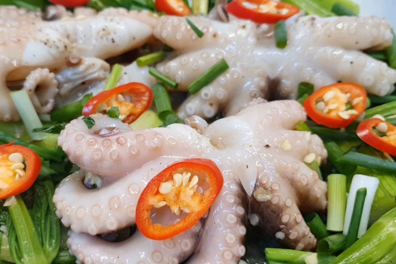 bạch tuộc xào cần tây hình 12