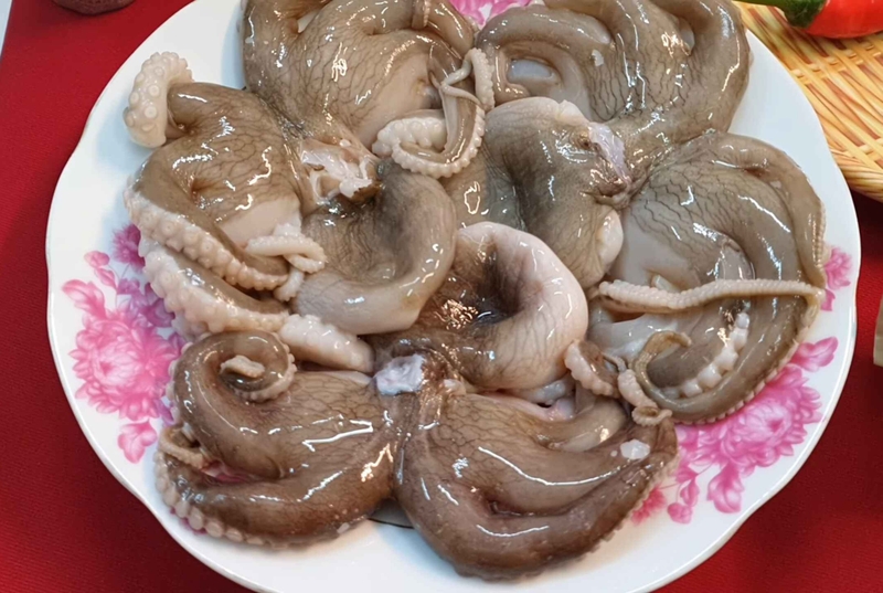 bạch tuộc xào cần tây hình 2