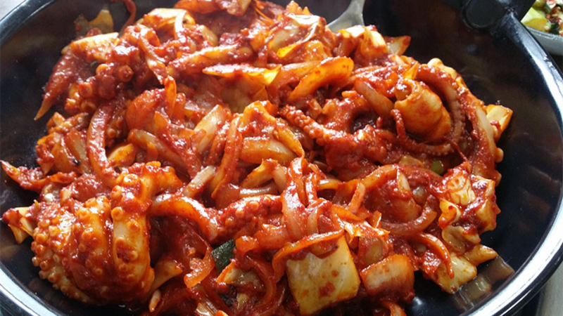 bạch tuộc xào cay 3