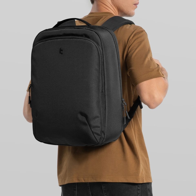 balo-tomtoc-t60-premium-16-inch-3.jpg