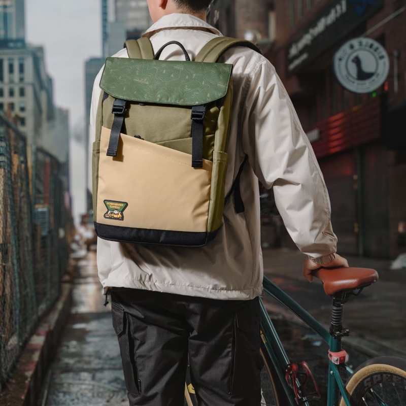 balo-tomtoc-t64-slash-flip-rucksack-16-inch-t64m1t1gc-3.jpg