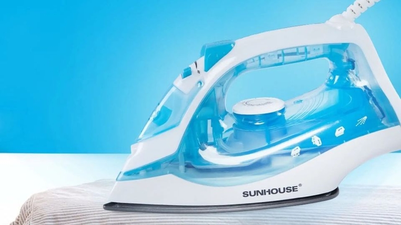 Bàn ủi bị nước xâm nhập