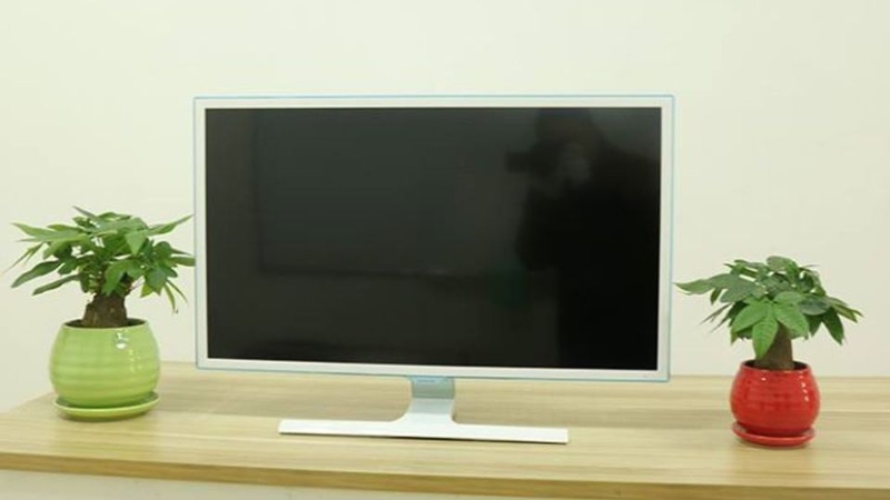 Màn hình máy tính 32 inch