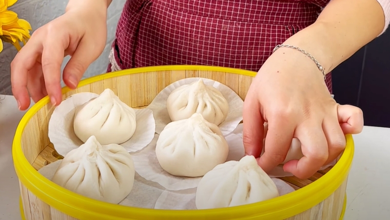 Cách làm bánh bao phô mai xúc xích 4