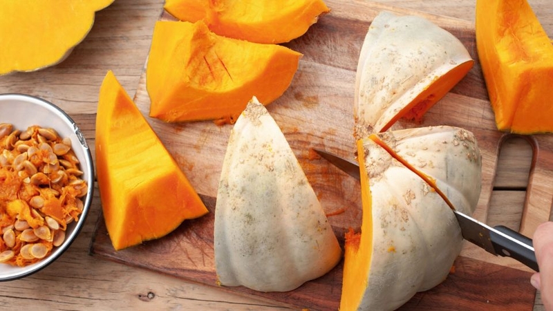 Cách chọn mua bí đỏ tươi ngon