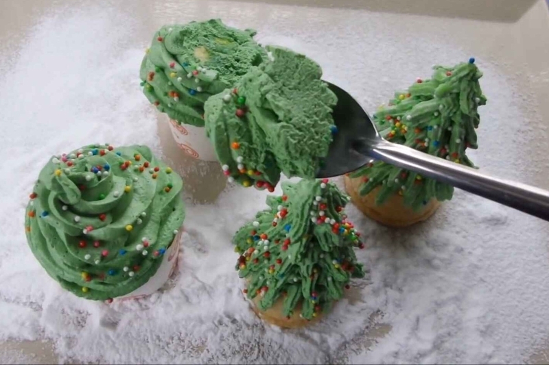 bánh bông lan cây thông Noel hình 15