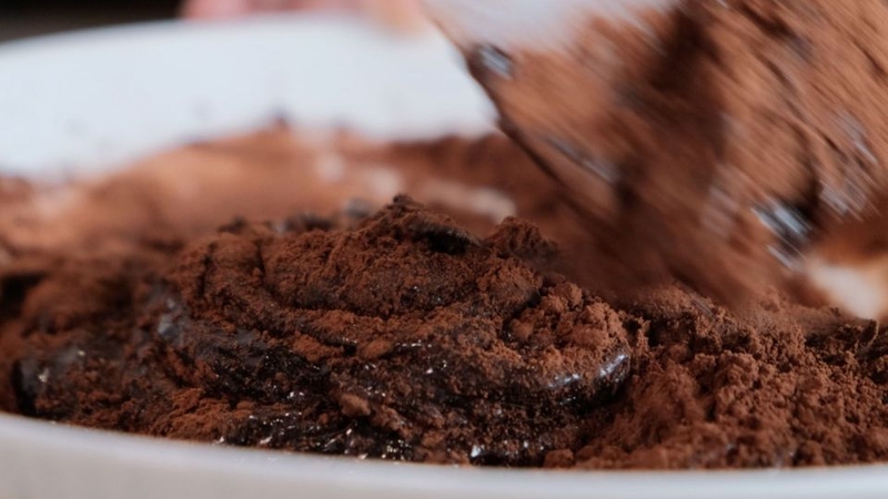 bánh brownie con ma 3