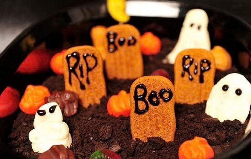 Bánh brownie ngôi mộ cổ ảnh 2