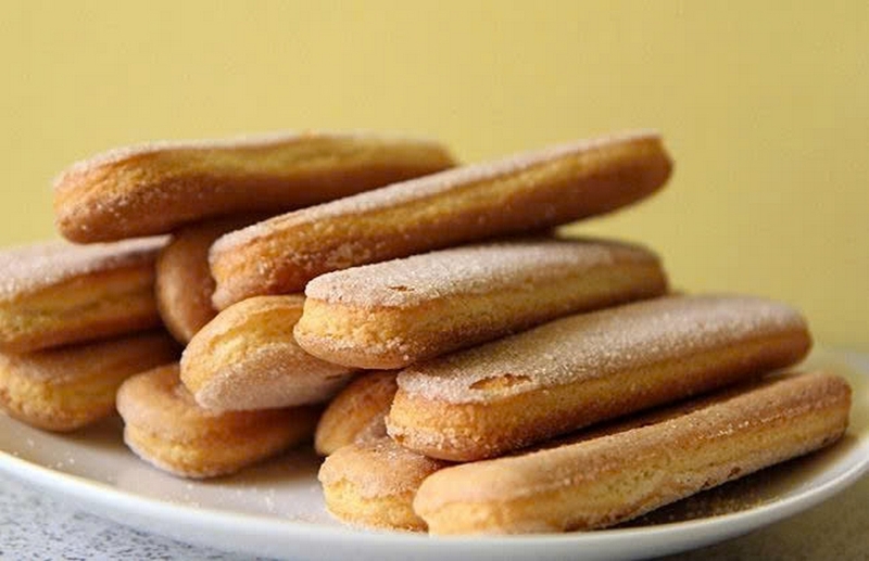 Bánh charlotte dưa hấu sữa chua ảnh 2