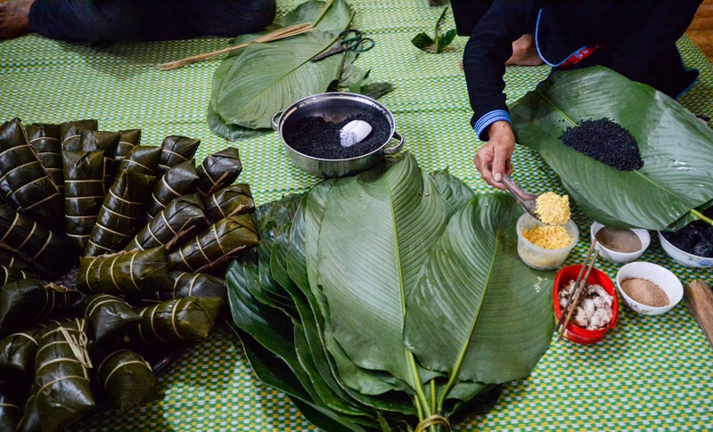 bánh chưng đen 4
