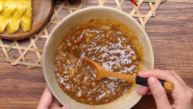 Bánh cuốn tôm chua 3