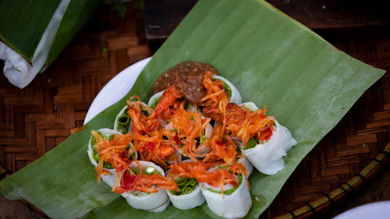 Bánh cuốn tôm chua 5
