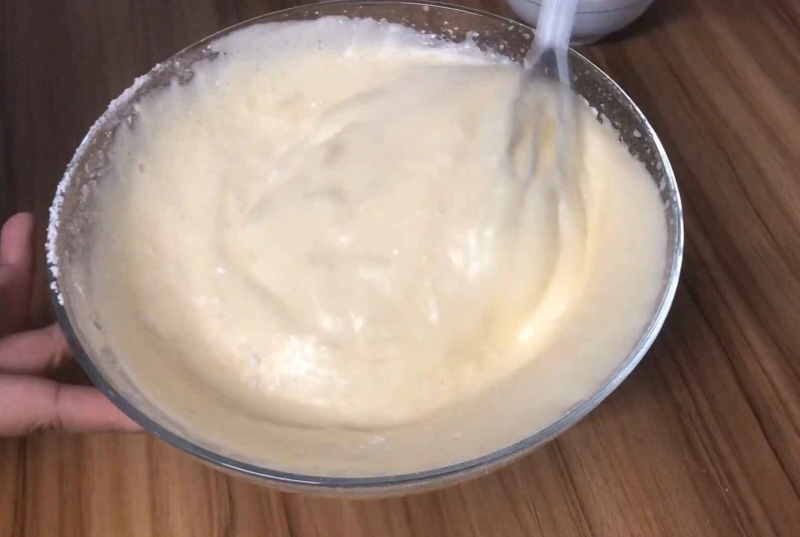 bánh cupcake bông lan mật ong hình 3